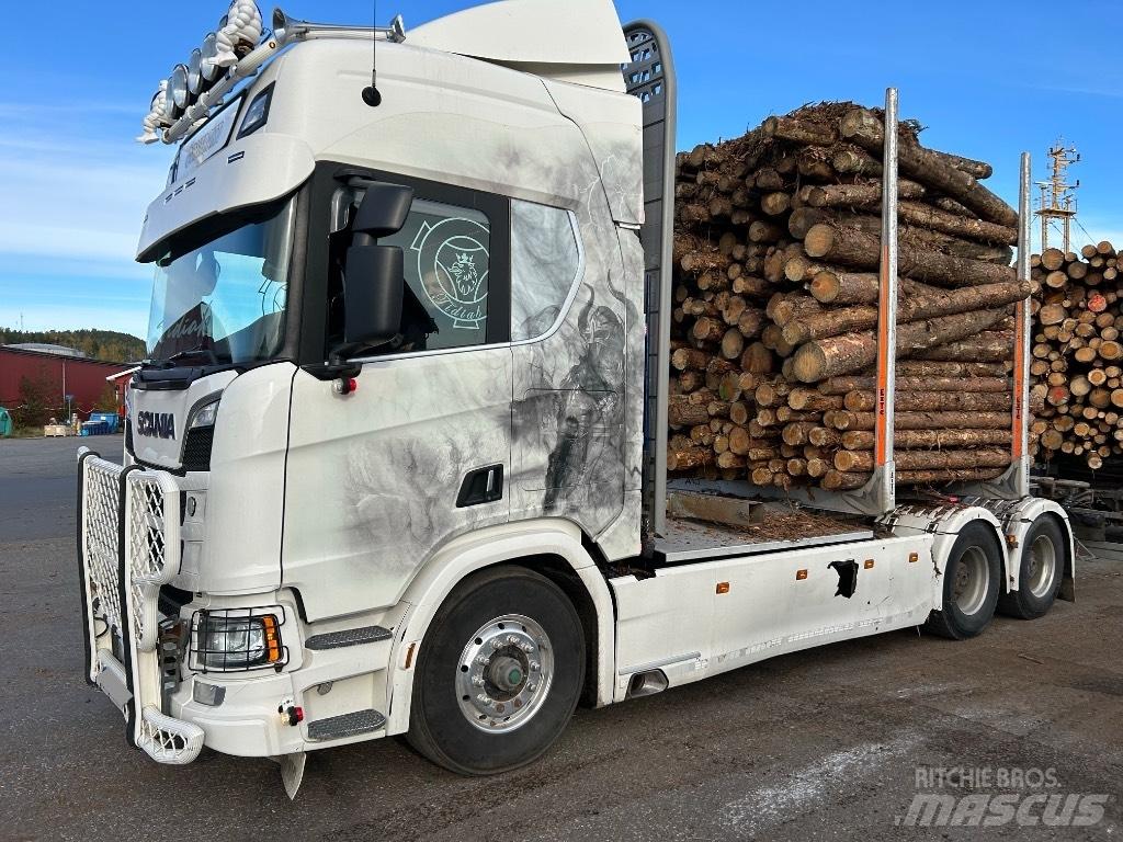 Scania R 650 목재 트럭