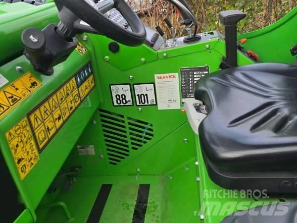 Avant 860 i  스키드로더