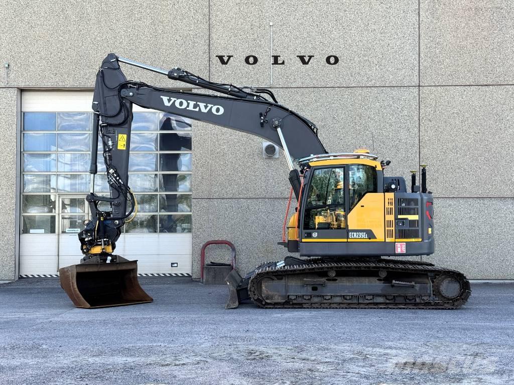 Volvo ECR 235 E 대형 굴삭기 29톤 이상