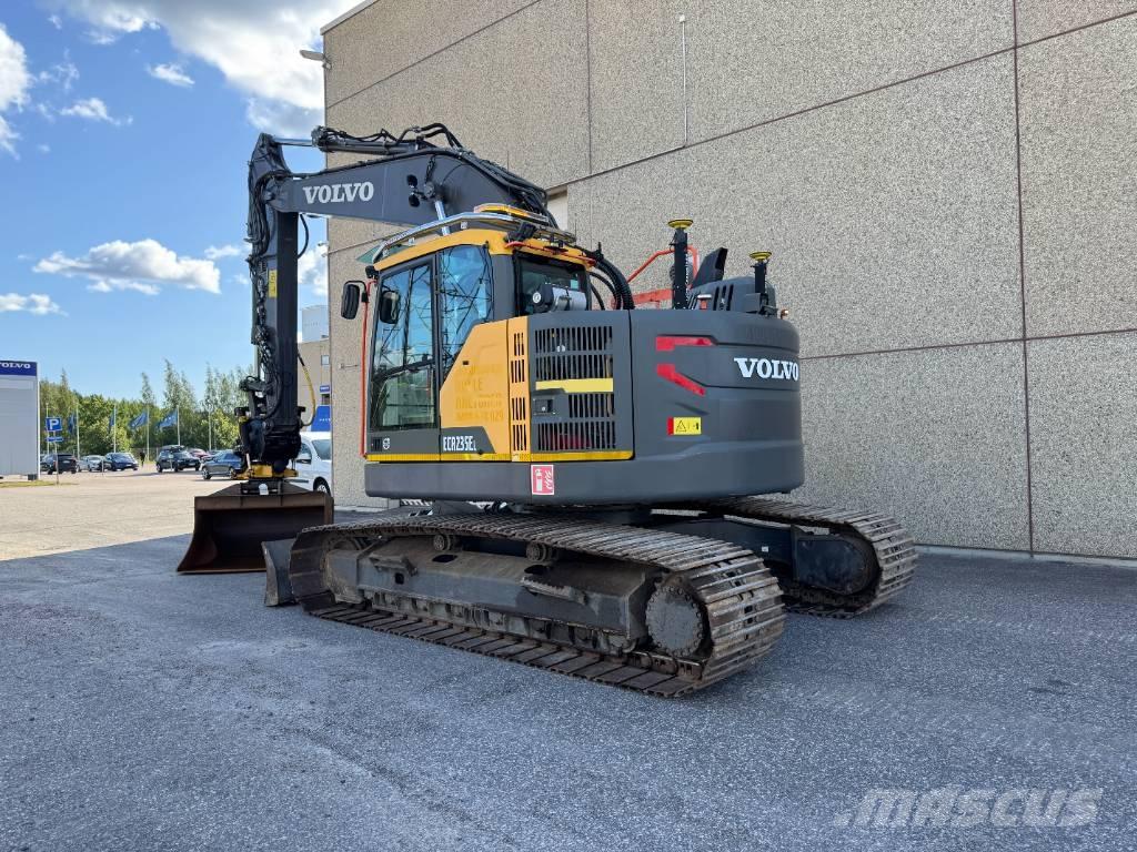 Volvo ECR 235 E 대형 굴삭기 29톤 이상