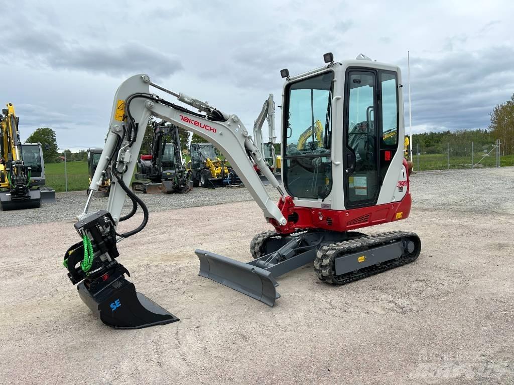 Takeuchi TB320 소형 굴삭기 7톤 미만