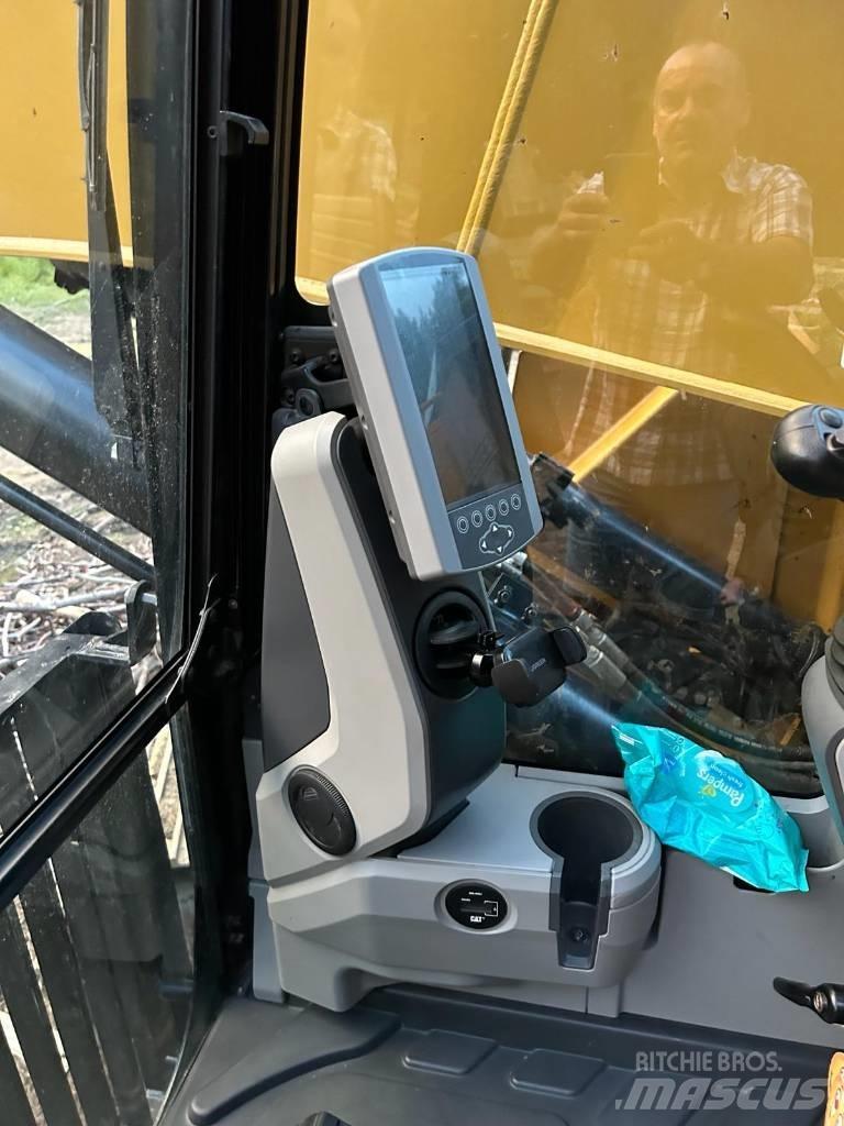 CAT 325 F LCR 대형 굴삭기 29톤 이상