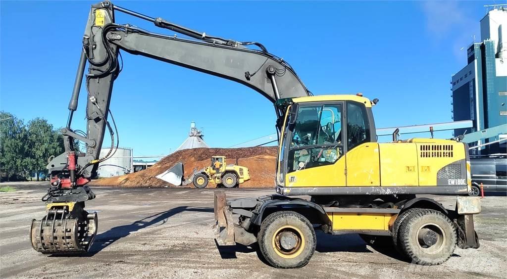 Volvo EW180C  휠 굴삭기