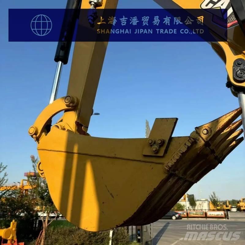 CAT 303.5 E 소형 굴삭기 7톤 미만