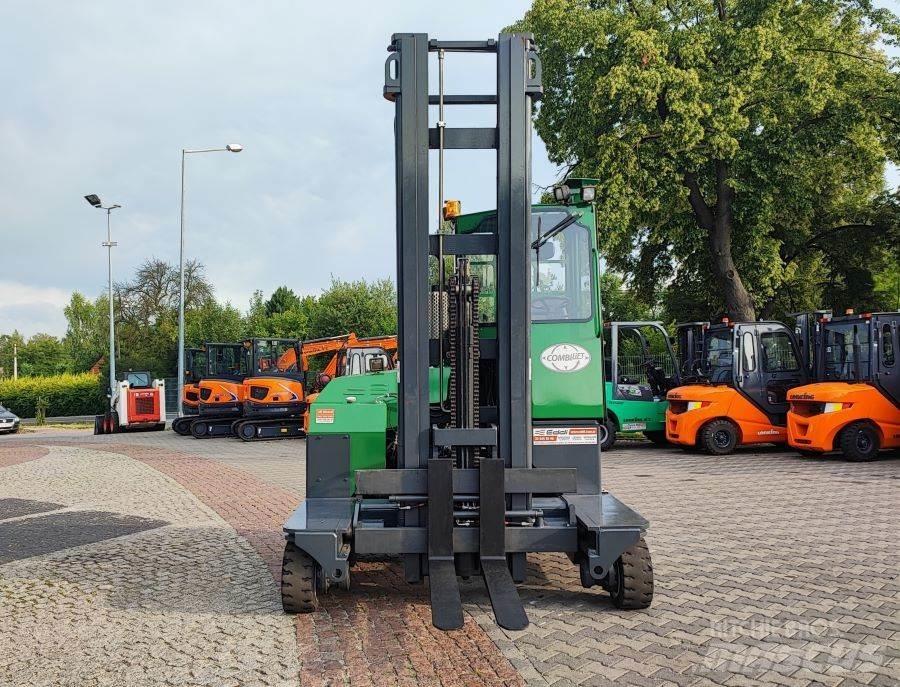 Combilift C4000 4방향 리치트럭