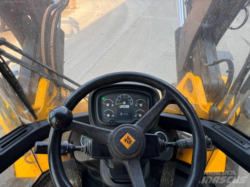JCB 437 HT Agri 다목적 로더