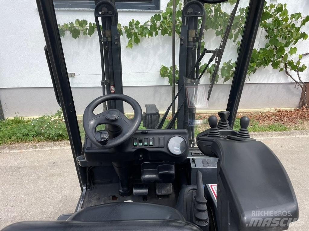 Linde E 16 P 전동 지게차