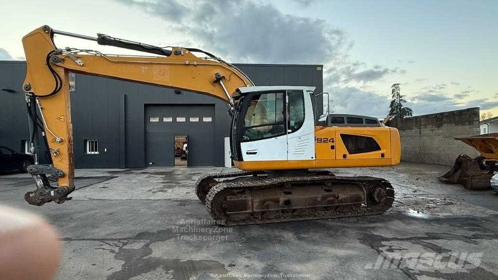 Liebherr R924LC 대형 굴삭기 29톤 이상