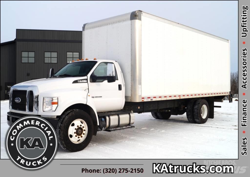 Ford F 750 탑차 트럭