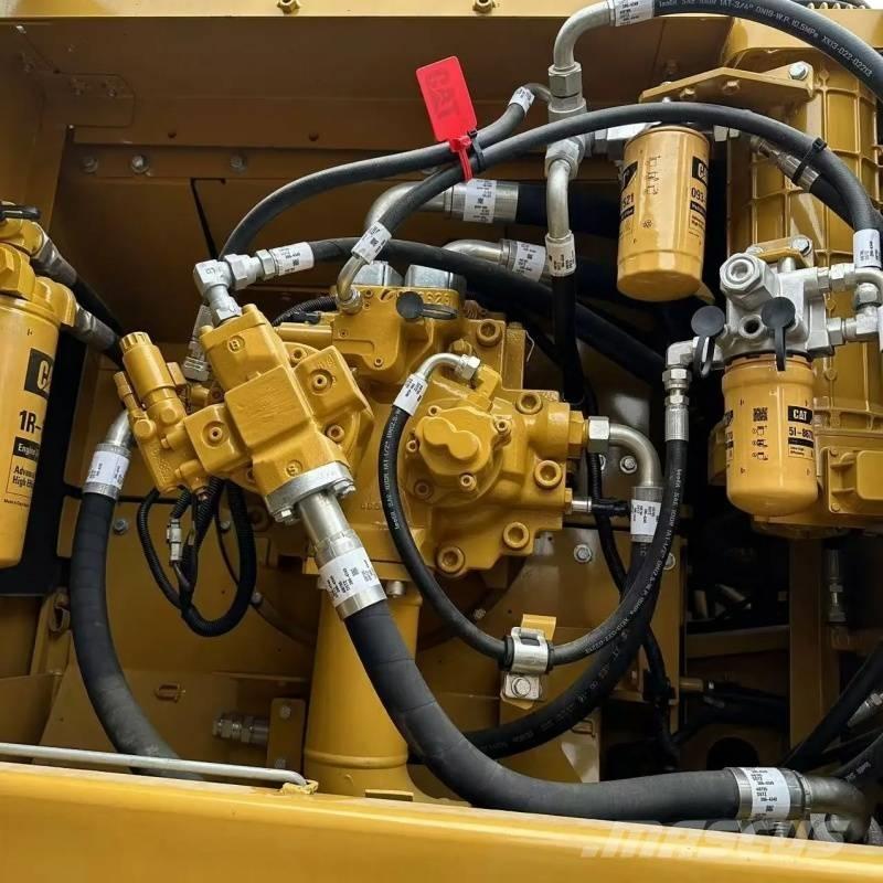 CAT 330 D 대형 굴삭기 29톤 이상