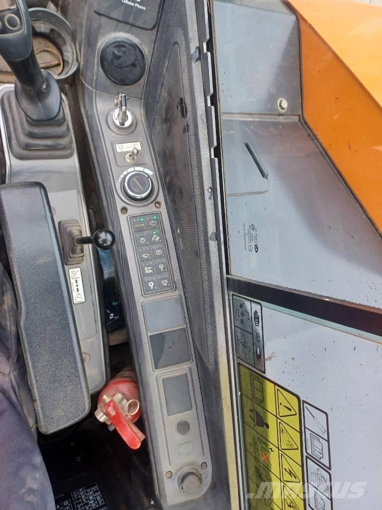 Develon DX 85 R-7 중형굴삭기 7톤-28톤