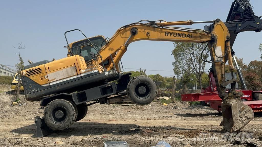 Hyundai R 150 W-9  휠 굴삭기