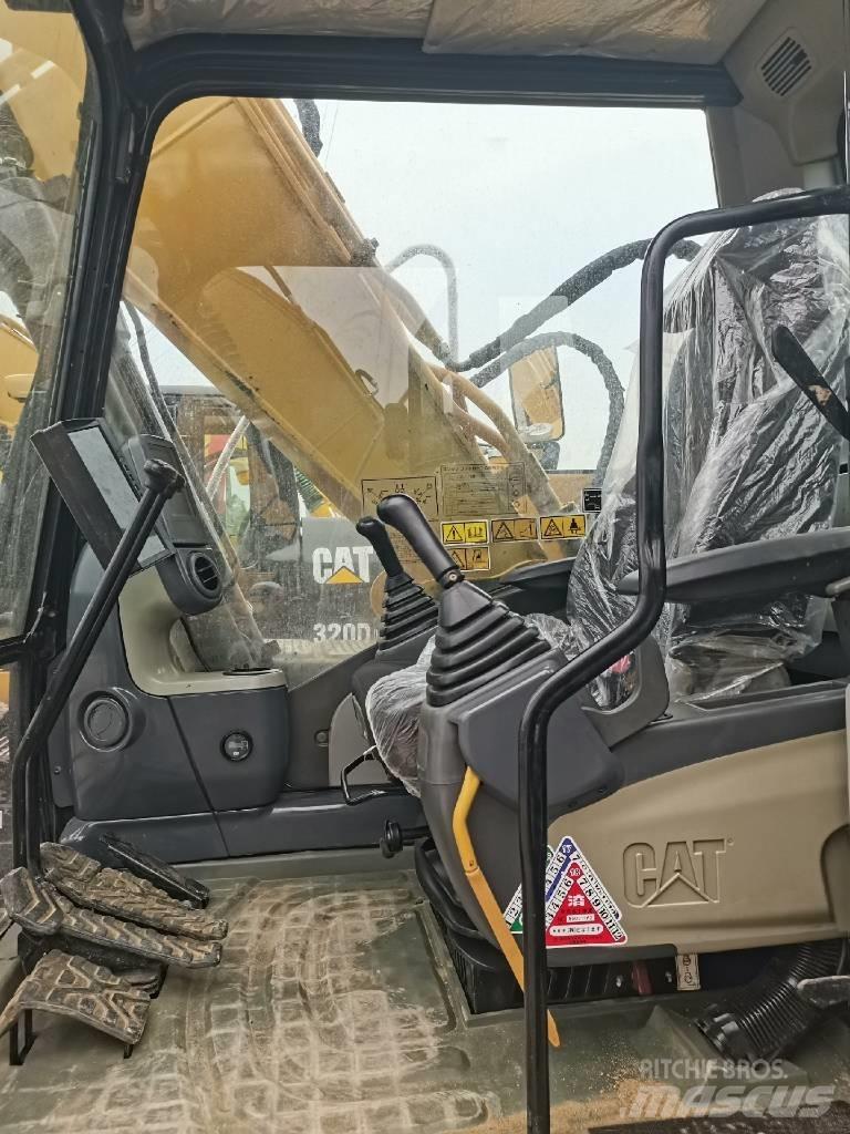 CAT 315D2 GC 대형 굴삭기 29톤 이상