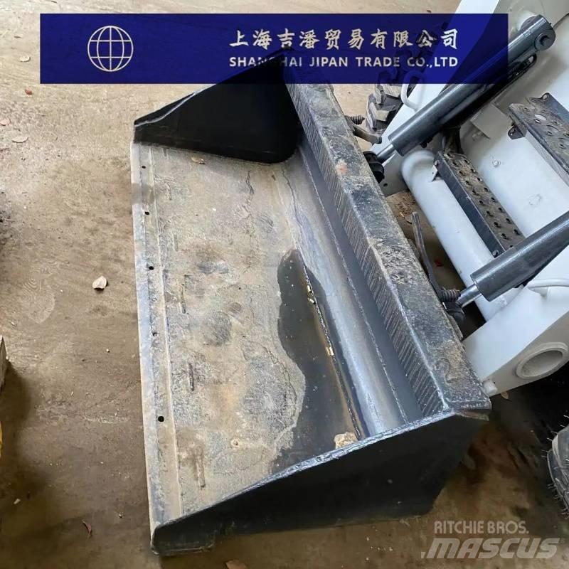 Bobcat s 160  스키드로더