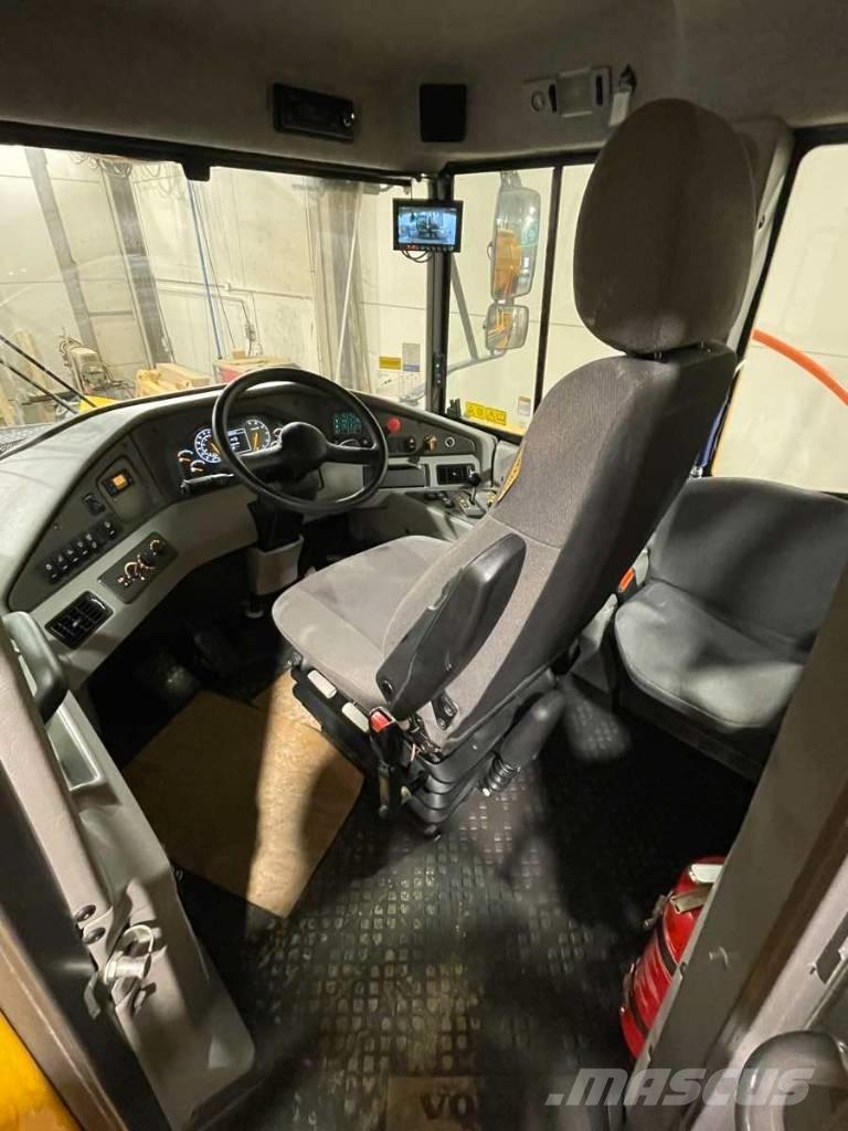 Volvo A30G 연결식 홀러