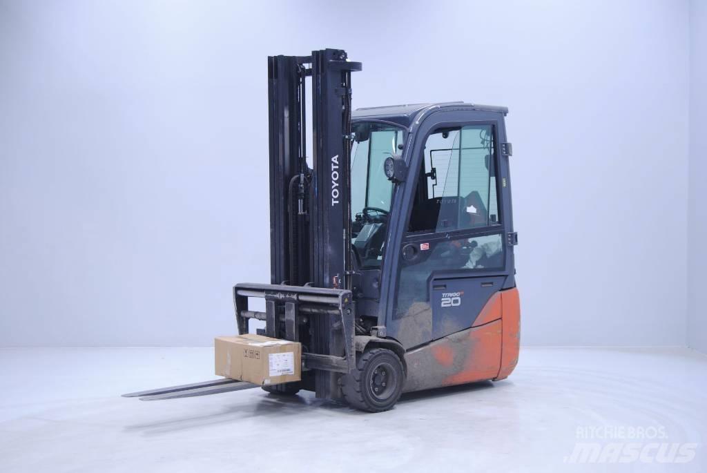 Toyota 8FBE20T 전동 지게차