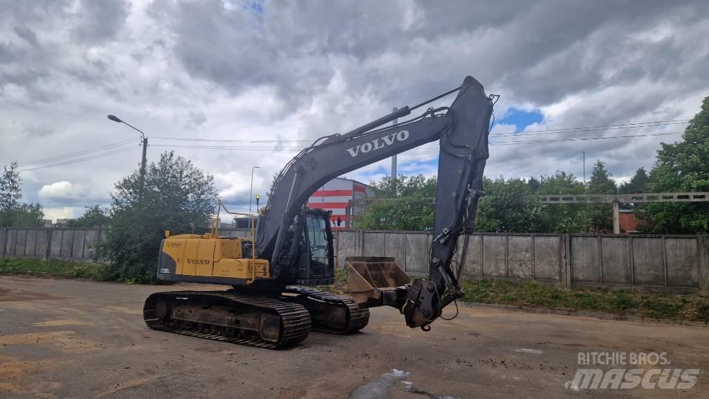 Volvo EC180CL 대형 굴삭기 29톤 이상