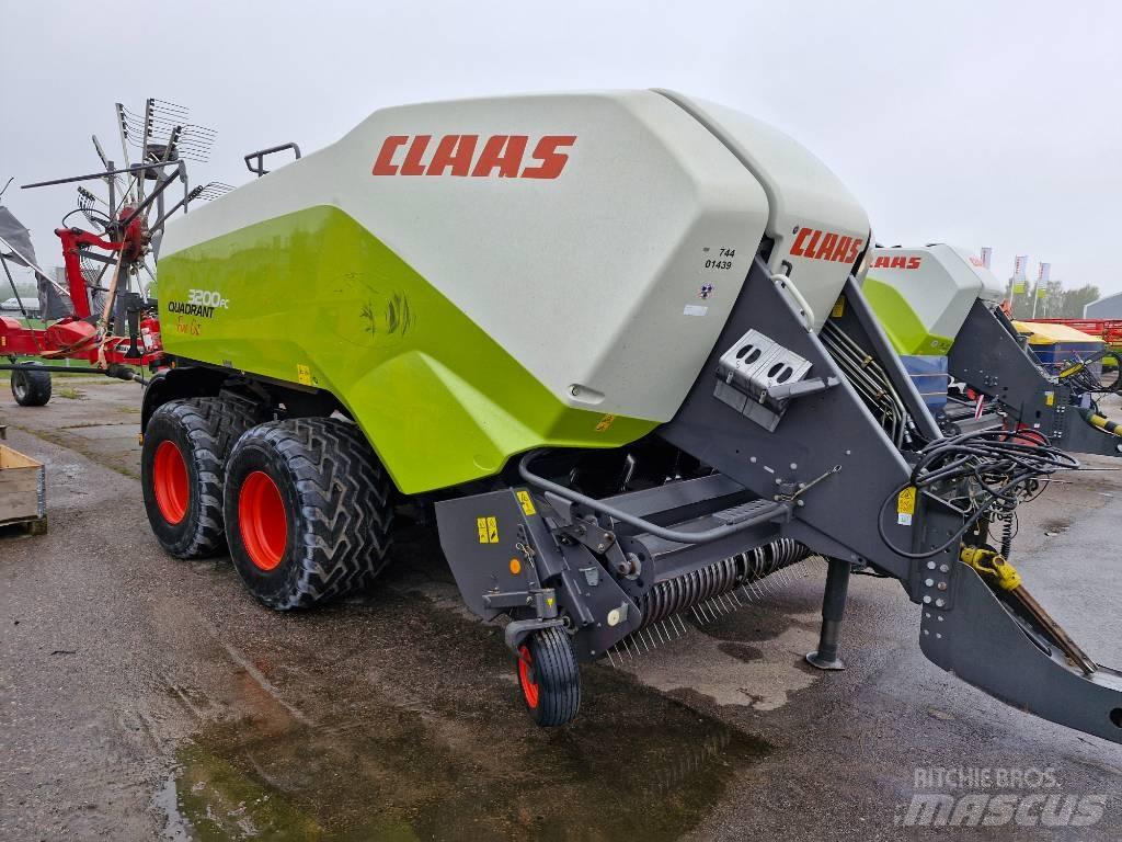 CLAAS Qvadrant 3200 각형 곤포기