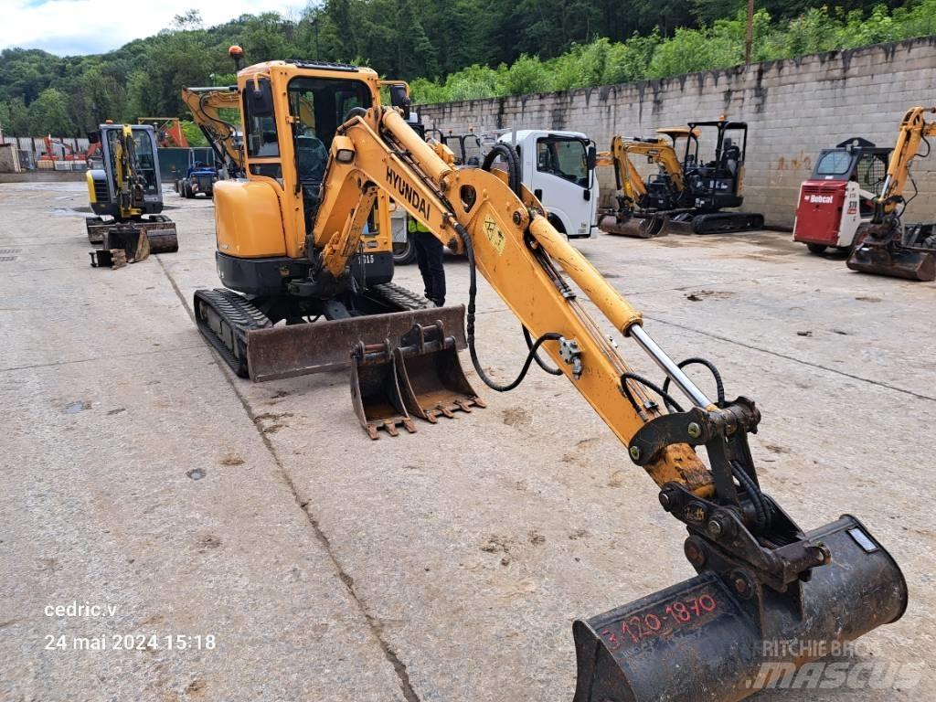 Hyundai R35Z-9 소형 굴삭기 7톤 미만