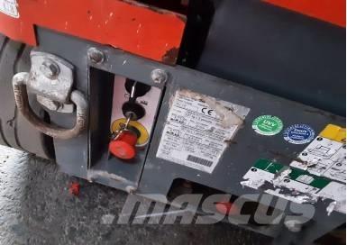 SkyJack SJ 12 가위형 리프트