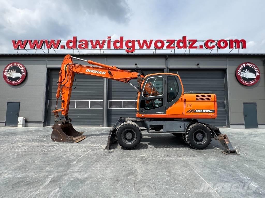 Doosan DX 160 W  휠 굴삭기