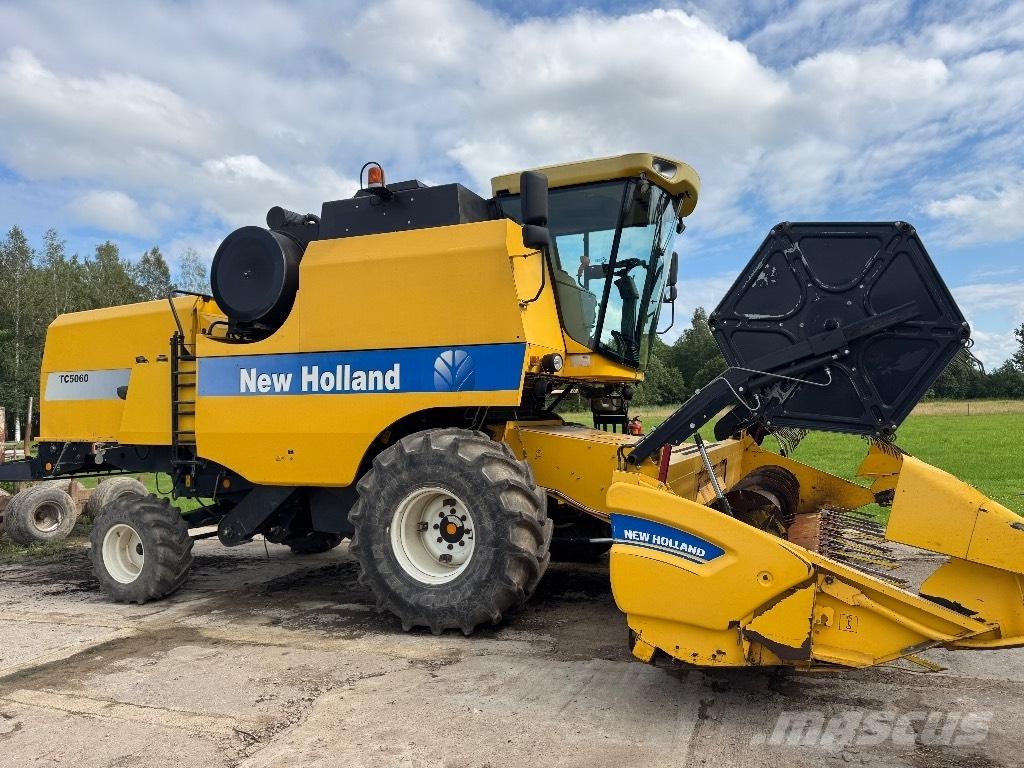 New Holland Tc5060 콤바인 수확기