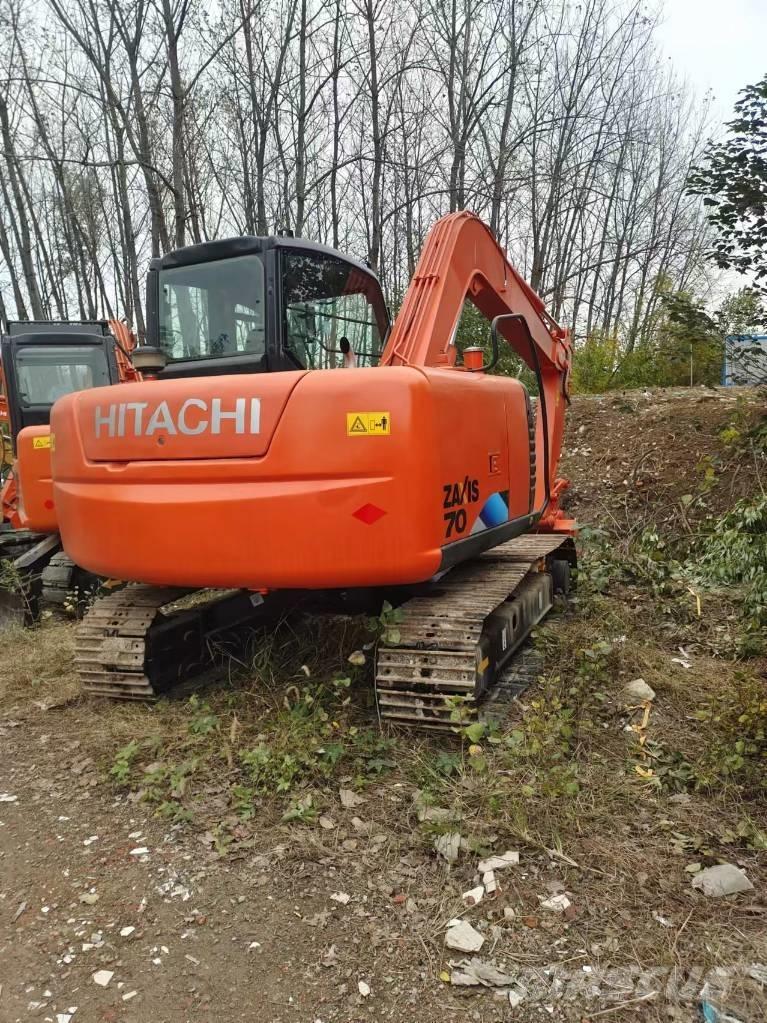 Hitachi ZX 70 중형굴삭기 7톤-28톤
