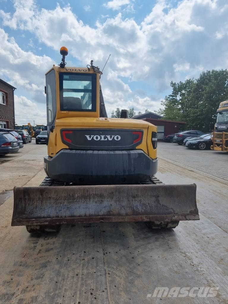 Volvo ECR 88 D 중형굴삭기 7톤-28톤