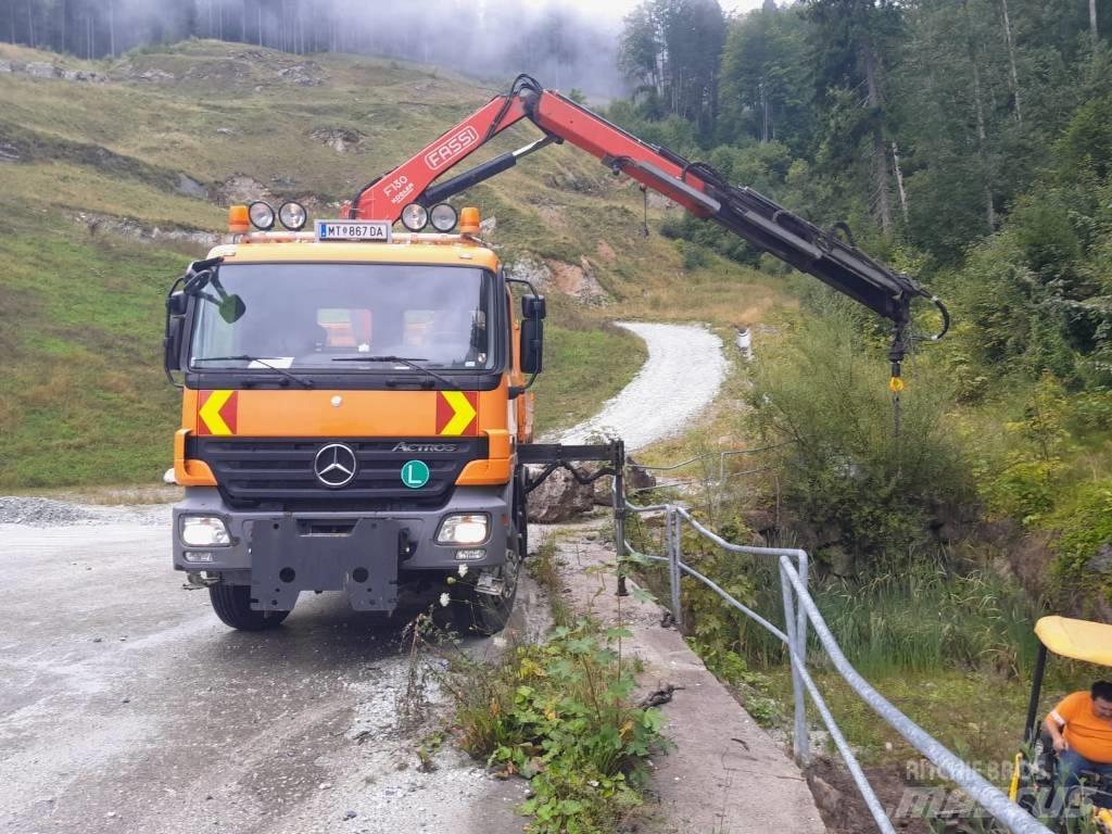 Fassi 130 로더 크레인