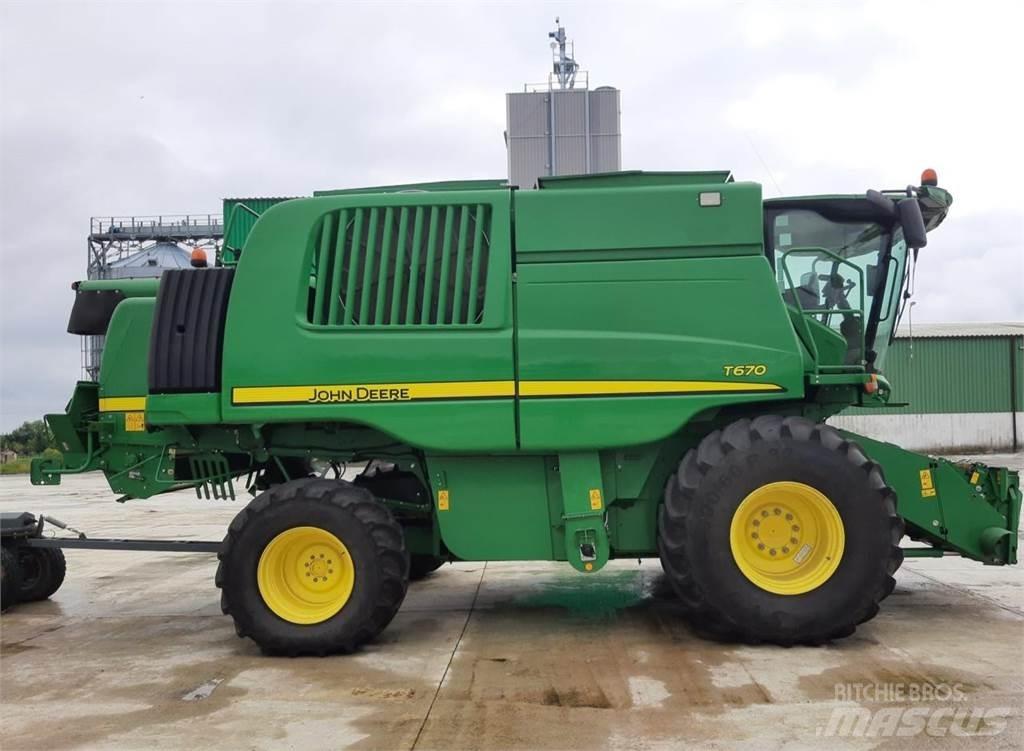 John Deere T670 콤바인 수확기