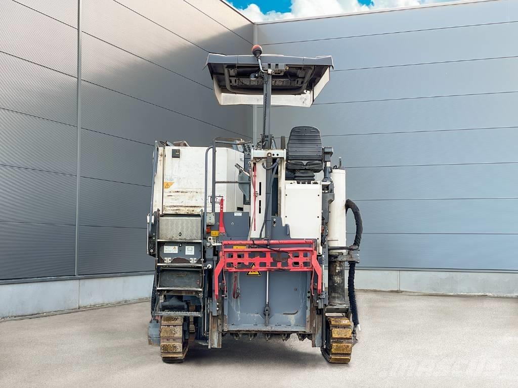 Wirtgen W 120 CFI 아스팔트 콜드 밀링 기계