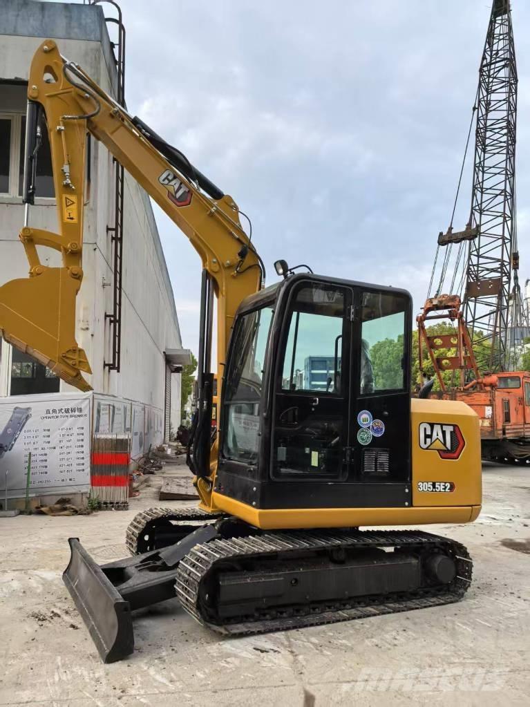 CAT 305.5E2 대형 굴삭기 29톤 이상