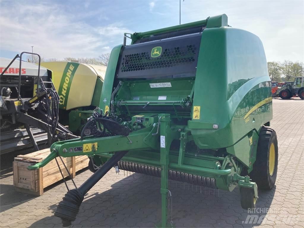 John Deere 990 원형 곤포기