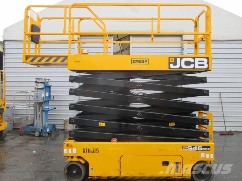 JCB S4550E 가위형 리프트