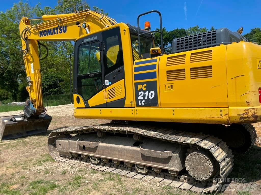 Komatsu PC210LC-11E0 대형 굴삭기 29톤 이상