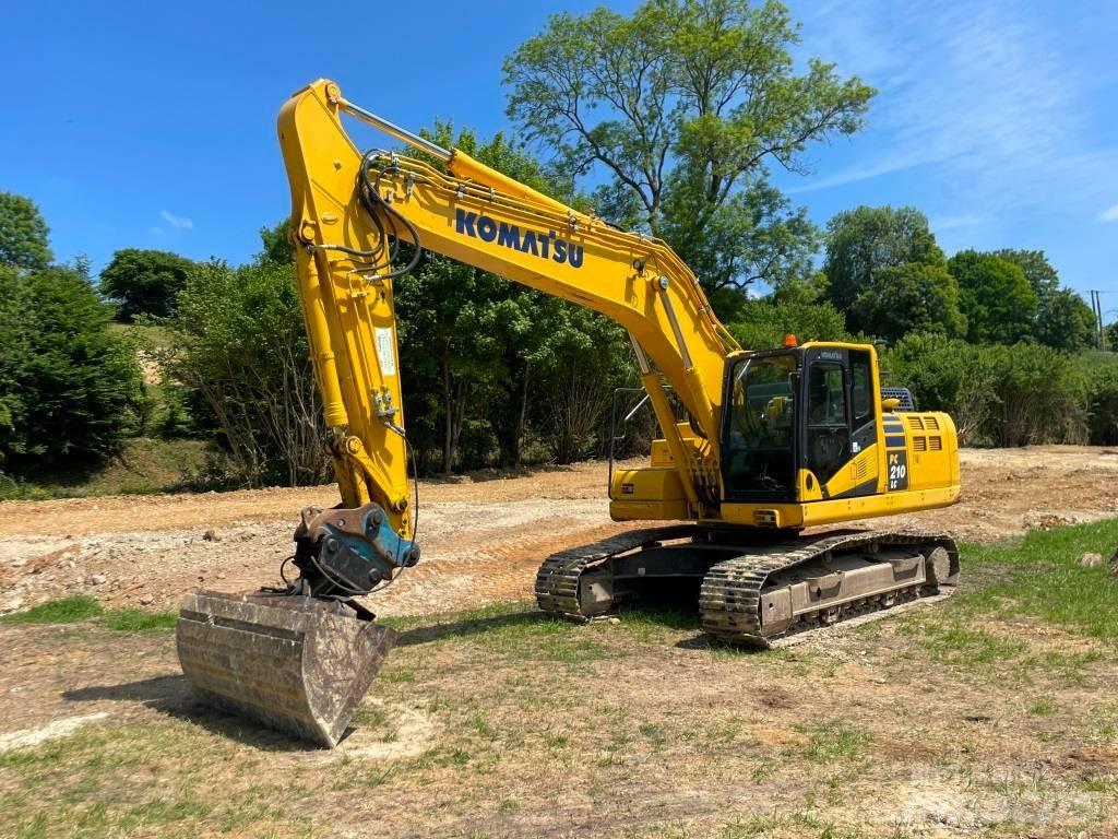Komatsu PC210LC-11E0 대형 굴삭기 29톤 이상