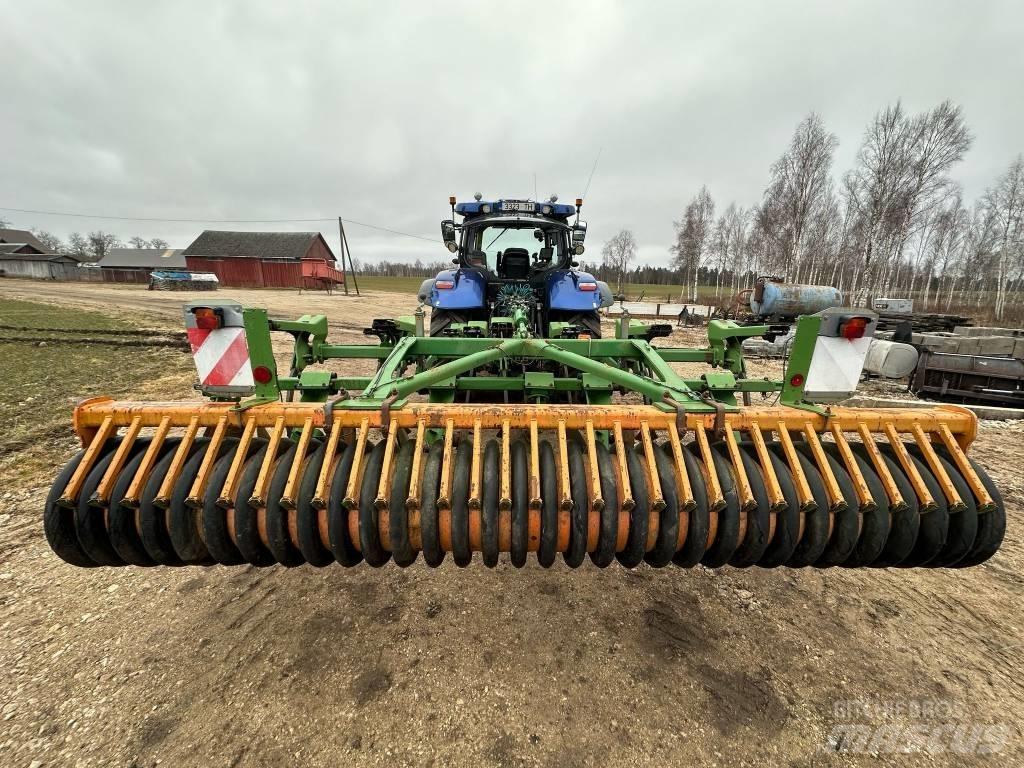 Amazone Cenius 4002 끌 달린 쟁기