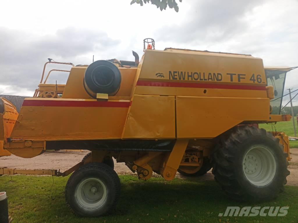 New Holland TF 46 콤바인 수확기
