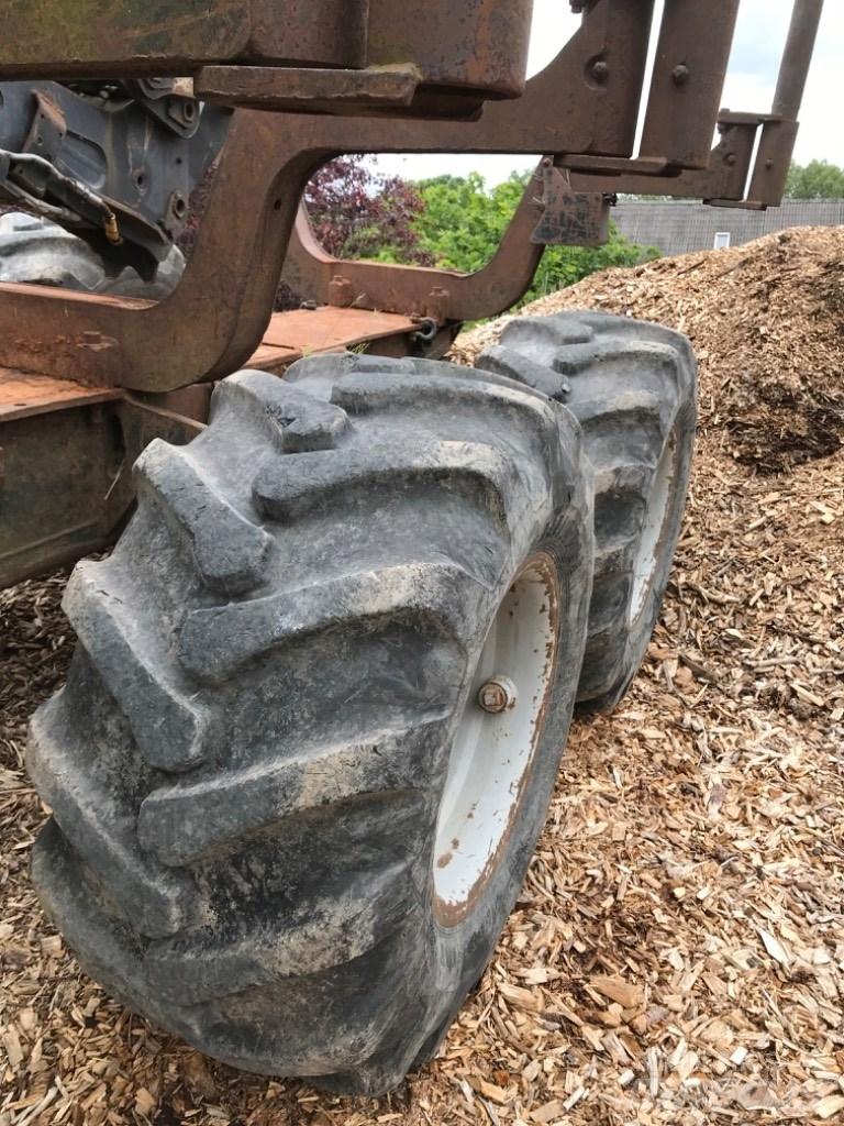 Valmet 860.1 원목 포워더