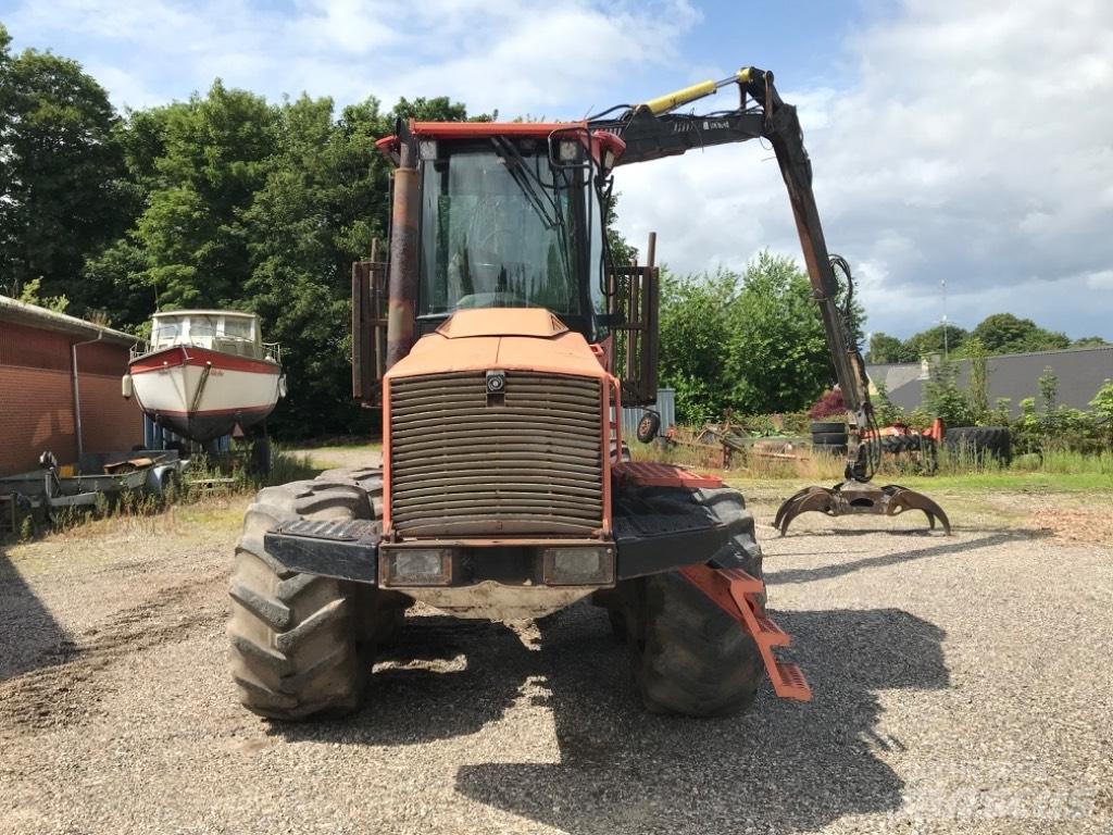 Valmet 860.1 원목 포워더