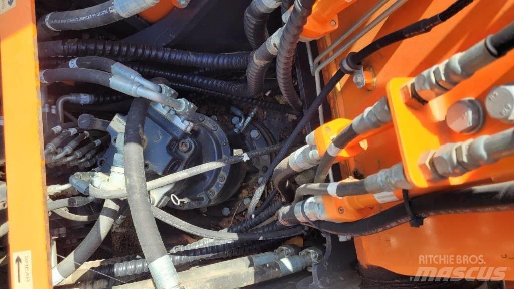 Doosan DX 225 LC 대형 굴삭기 29톤 이상