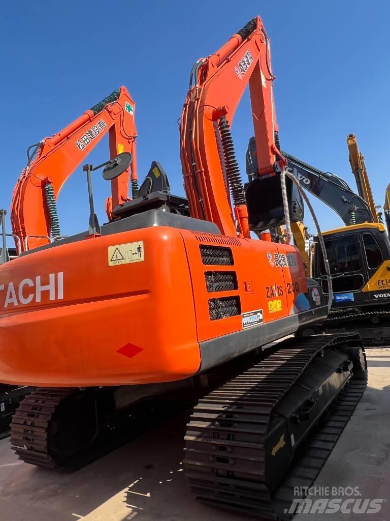 Hitachi ZX200 대형 굴삭기 29톤 이상