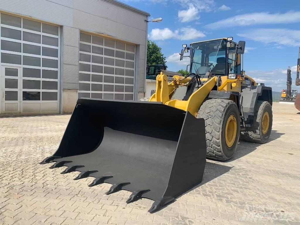 Komatsu WA 320-5H  휠로우더
