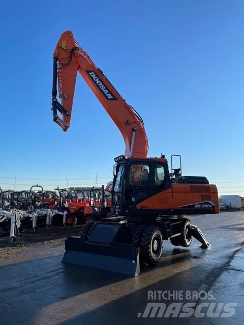 Doosan DX210W-7  휠 굴삭기