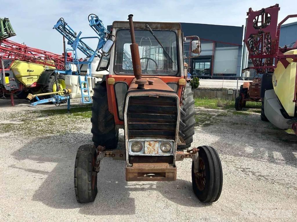 Massey Ferguson 590 트랙터