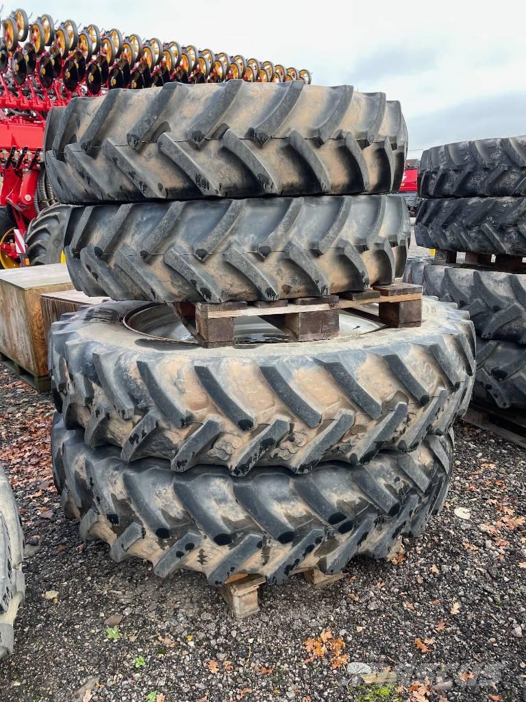 Mitas SET OF WHEELS 타이어, 휠 및 림