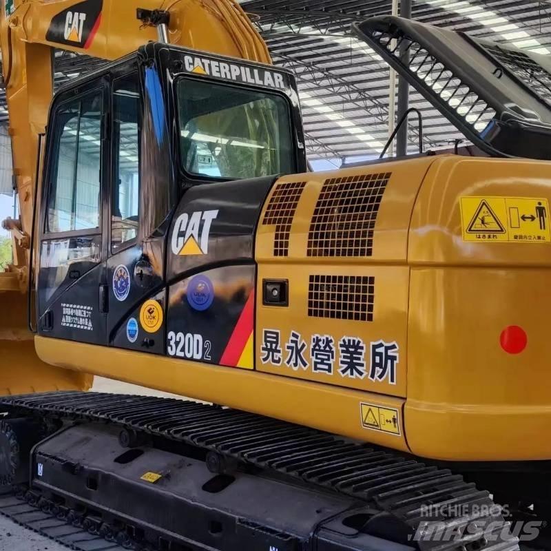 CAT 320D 대형 굴삭기 29톤 이상