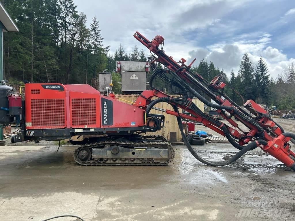 Sandvik DX 800R 도로 굴착기
