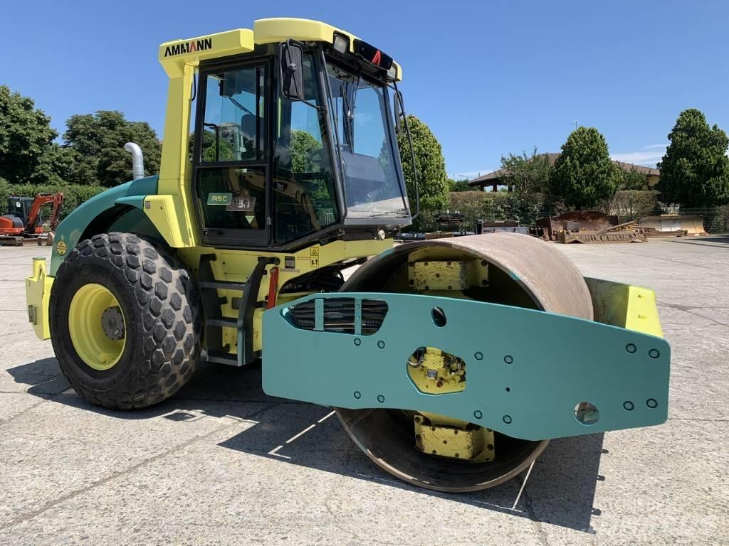 Ammann ASC 130 D 싱글 드럼 롤러