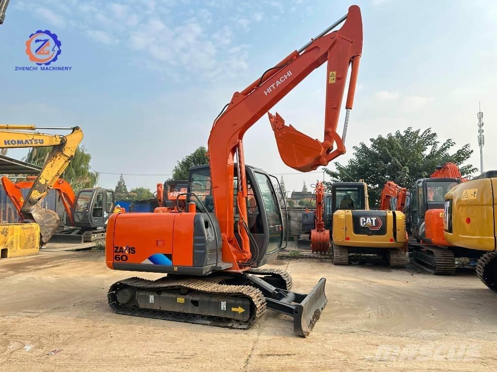 Hitachi ZX 60 소형 굴삭기 7톤 미만